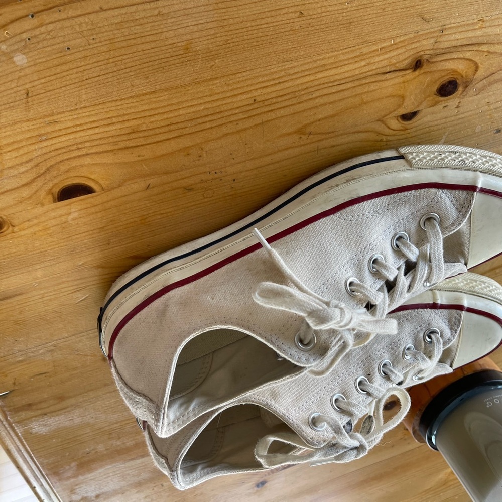 Converse - Picture 2 of 6